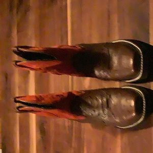 Women’s western Justin Gypsy Ostrich square toe Boots